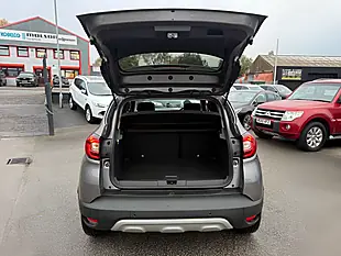 Used 2019 Renault Captur GT Line Grey - Interior and Exterior details 7