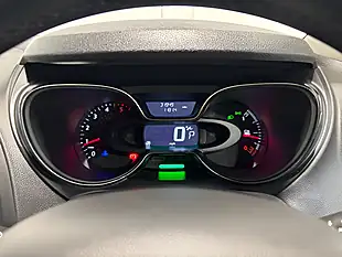 Used 2019 Renault Captur GT Line Mercury Silver - Interior and Exterior details 19