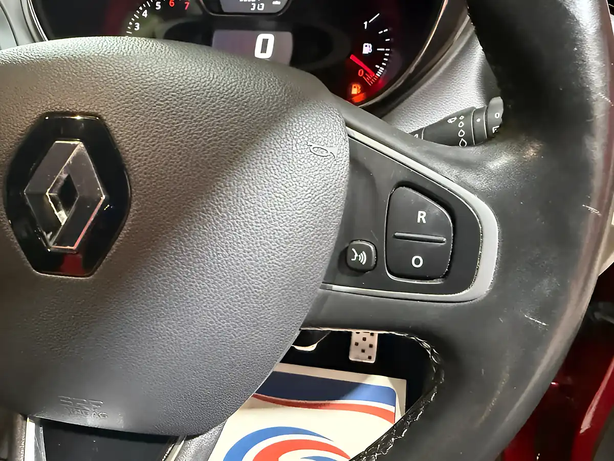 Used 2019 Renault Captur GT Line Red - Interior and Exterior details 13