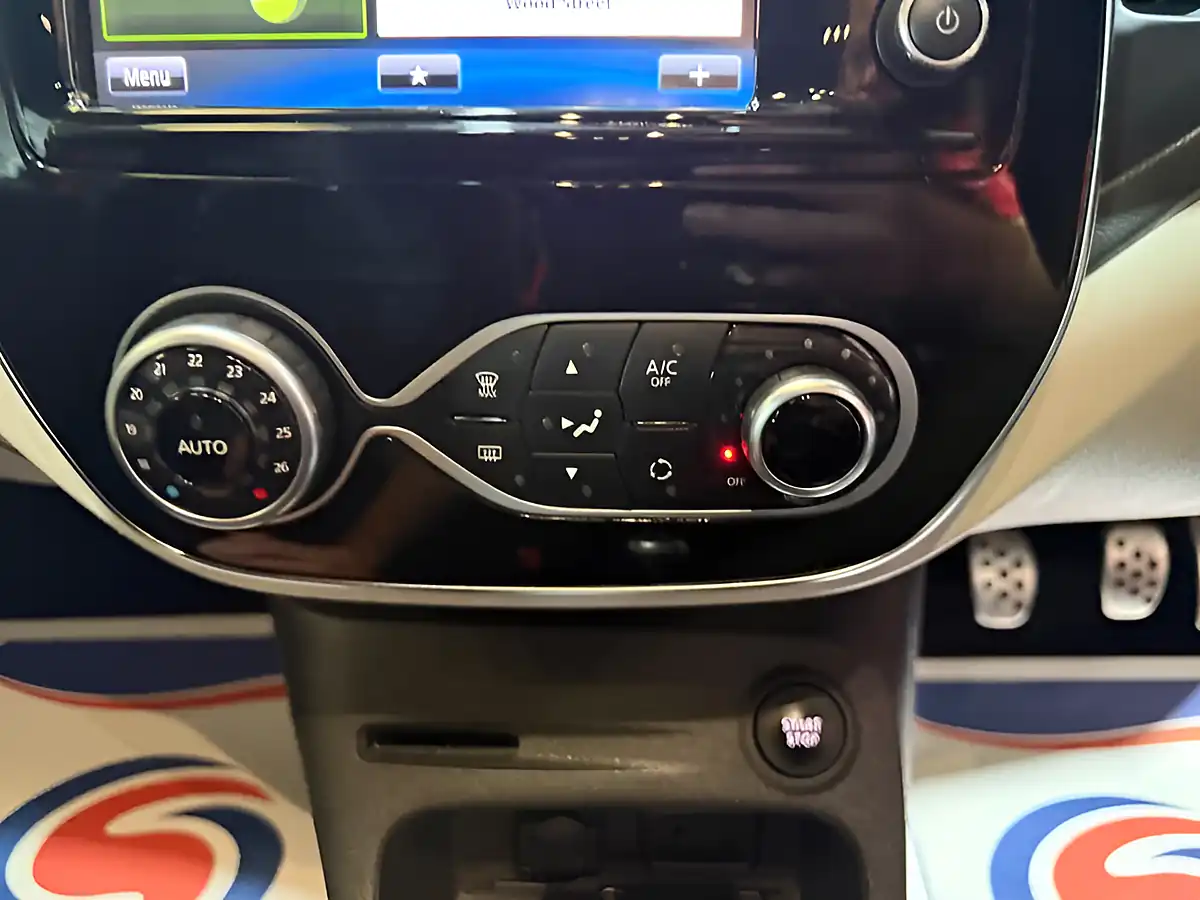Used 2019 Renault Captur GT Line Red - Interior and Exterior details 17