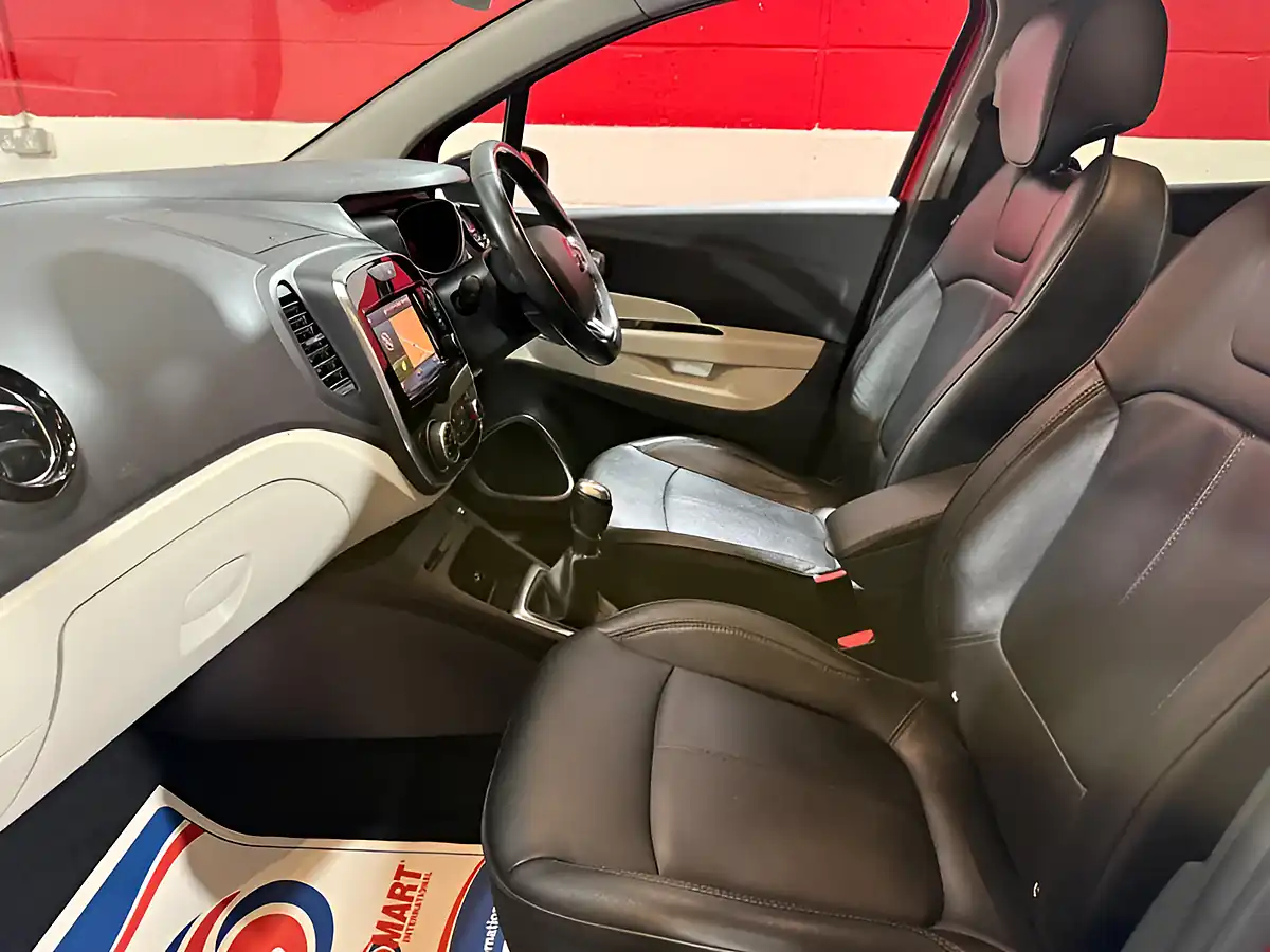 Used 2019 Renault Captur GT Line Red - Interior and Exterior details 18