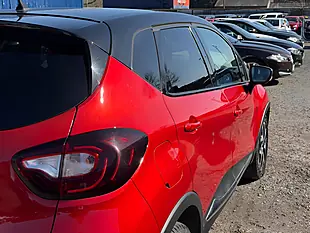 Used 2019 Renault Captur GT Line Red - Interior and Exterior details 4