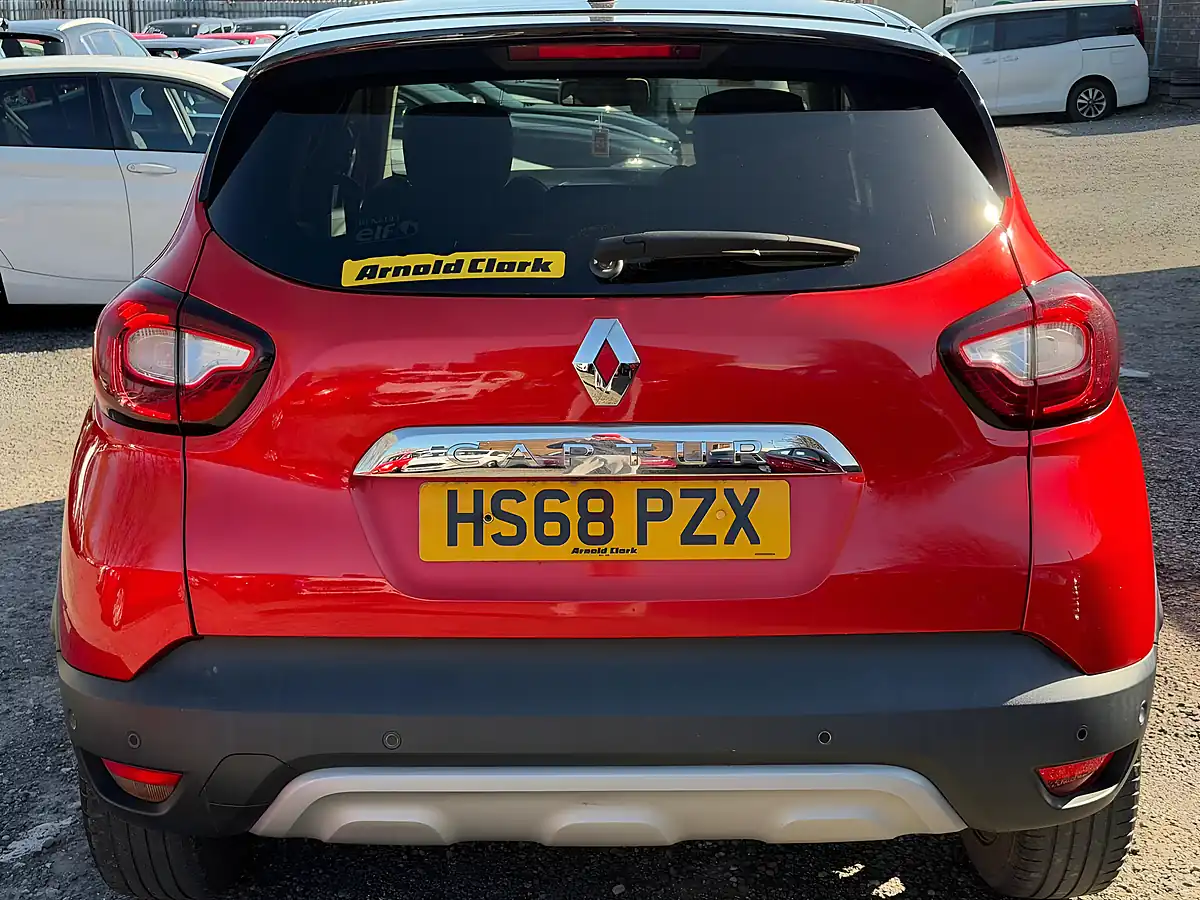 Used 2019 Renault Captur GT Line Red - Interior and Exterior details 5