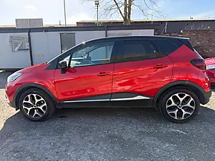 Used 2019 Renault Captur GT Line Red - Interior and Exterior details 7