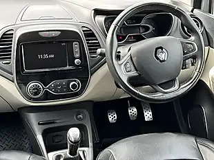 Used 2019 Renault Captur GT Line Silver - Interior and Exterior details 16