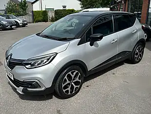 Used 2019 Renault Captur GT Line Silver - Interior and Exterior details 3