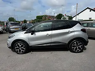 Used 2019 Renault Captur GT Line Silver - Interior and Exterior details 4