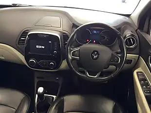 Used 2019 Renault Captur GT Line Silver - Interior and Exterior details 15