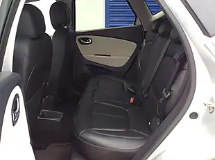 Used 2019 Renault Captur GT Line Silver - Interior and Exterior details 16