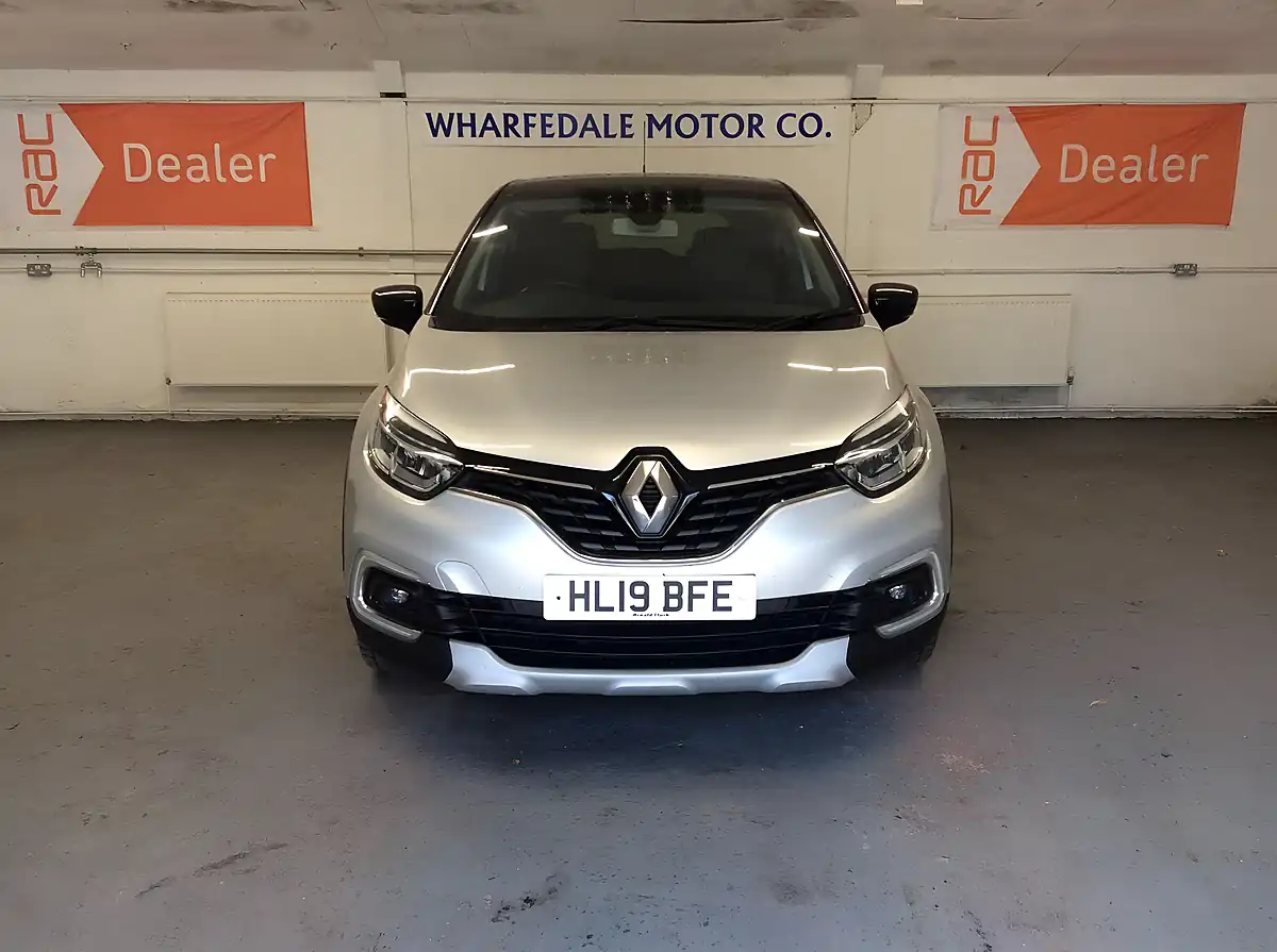 Used 2019 Renault Captur GT Line Silver - Interior and Exterior details 2