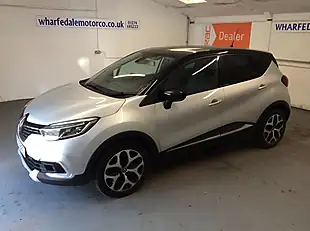 Used 2019 Renault Captur GT Line Silver - Interior and Exterior details 3