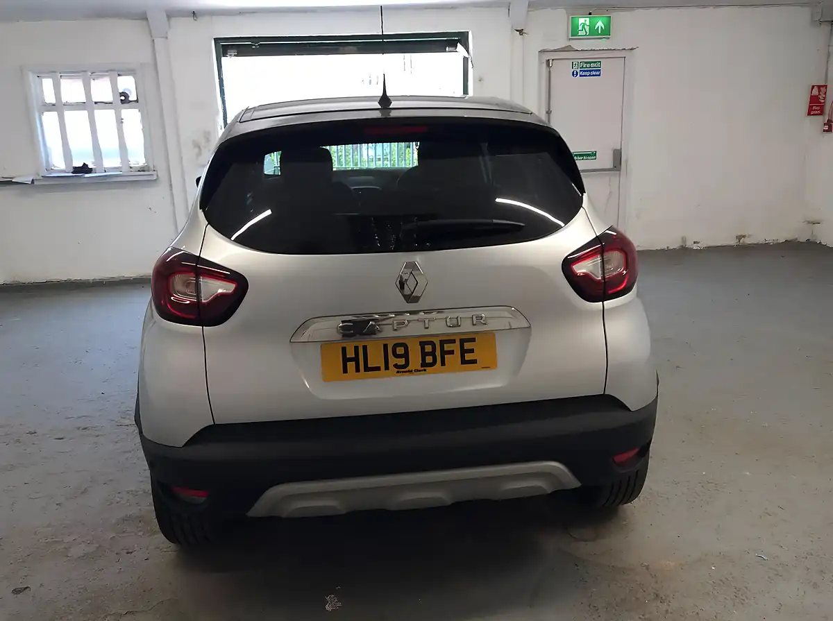 Used 2019 Renault Captur GT Line Silver - Interior and Exterior details 6