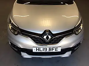 Used 2019 Renault Captur GT Line Silver - Interior and Exterior details 7