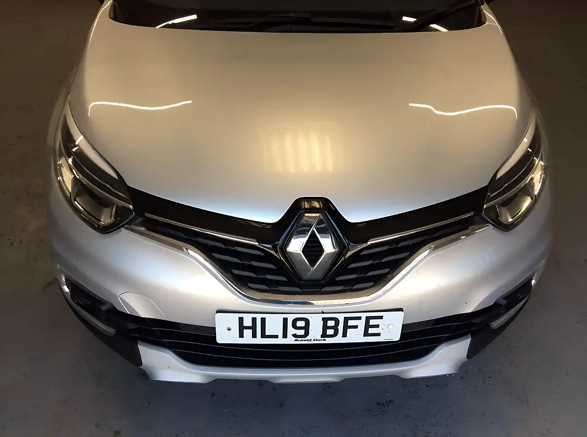 Used 2019 Renault Captur GT Line Silver - Interior and Exterior details 7