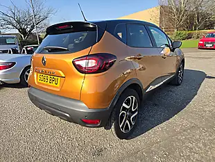 Used 2019 Renault Captur Iconic Black, Orange - Interior and Exterior details 10