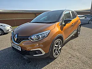 Used 2019 Renault Captur Iconic Black, Orange - Interior and Exterior details 3