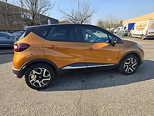 Used 2019 Renault Captur Iconic Black, Orange - Interior and Exterior details 6