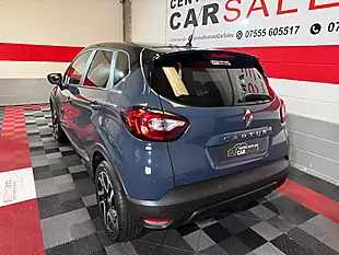 Used 2019 Renault Captur Iconic Blue - Interior and Exterior details 3