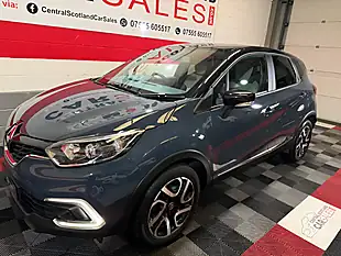 Used 2019 Renault Captur Iconic Blue - Interior and Exterior details 6
