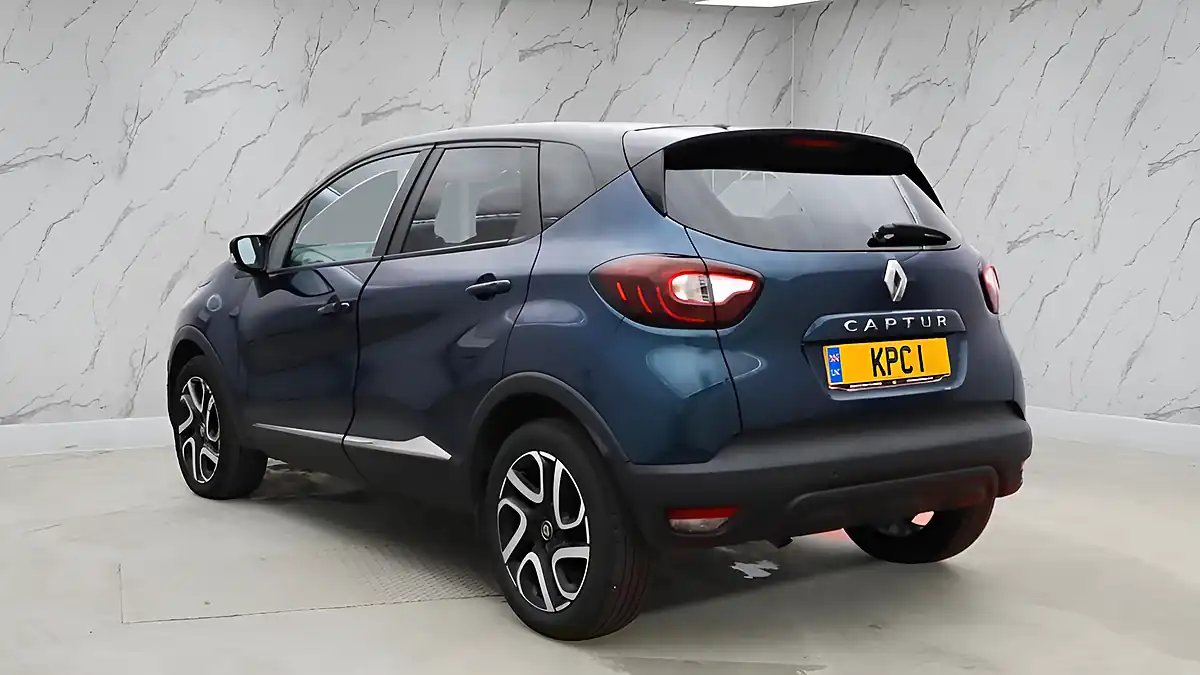 Used 2019 Renault Captur Iconic Blue - Interior and Exterior details 3