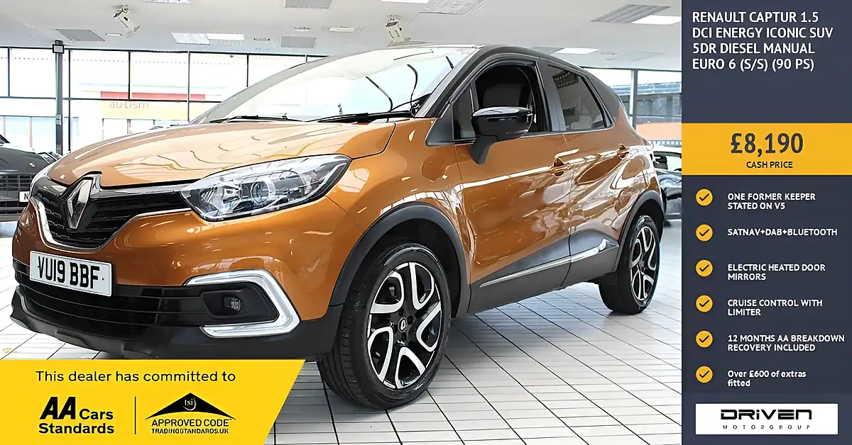 Used 2019 Renault Captur Iconic Orange - Front View