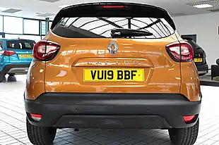 Used 2019 Renault Captur Iconic Orange - Interior and Exterior details 15