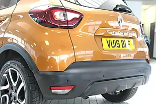 Used 2019 Renault Captur Iconic Orange - Interior and Exterior details 16
