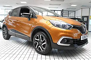 Used 2019 Renault Captur Iconic Orange - Interior and Exterior details 9