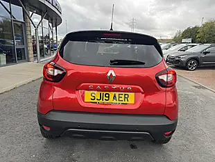 Used 2019 Renault Captur Iconic Red/Black - Interior and Exterior details 6