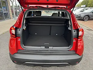 Used 2019 Renault Captur Iconic Red/Black - Interior and Exterior details 7