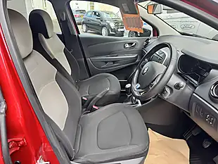 Used 2019 Renault Captur Iconic Red - Interior and Exterior details 9