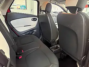 Used 2019 Renault Captur Iconic Red - Interior and Exterior details 4