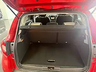 Used 2019 Renault Captur Iconic Red - Interior and Exterior details 9