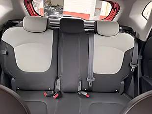 Used 2019 Renault Captur Iconic Red - Interior and Exterior details 12