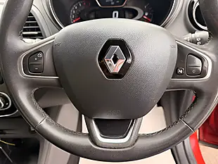 Used 2019 Renault Captur Iconic Red - Interior and Exterior details 19