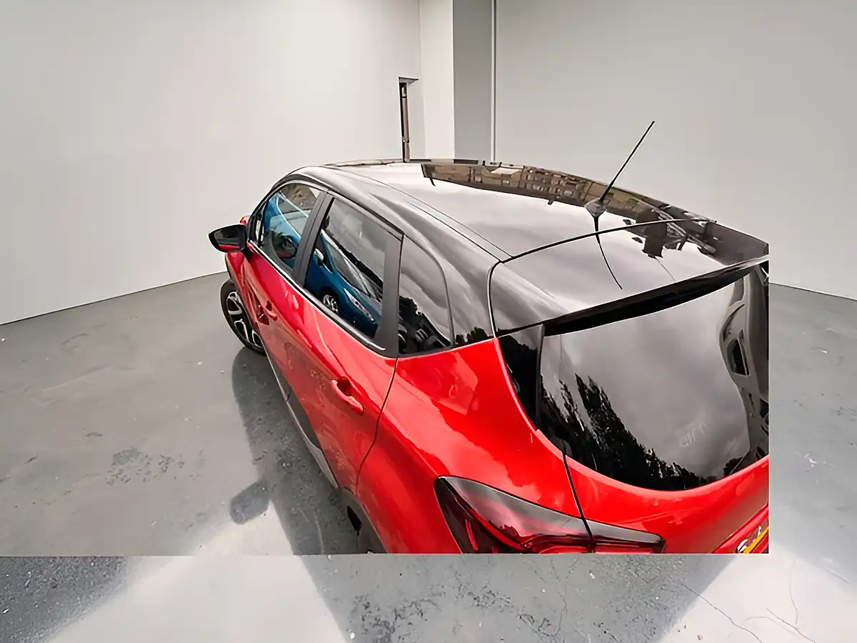 Used 2019 Renault Captur Iconic Red - Interior and Exterior details 7