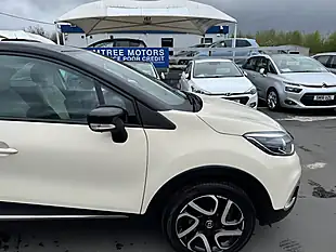 Used 2019 Renault Captur Iconic White - Interior and Exterior details 18