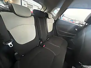 Used 2019 Renault Captur Iconic White - Interior and Exterior details 10