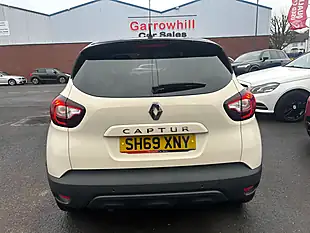 Used 2019 Renault Captur Iconic White - Interior and Exterior details 6