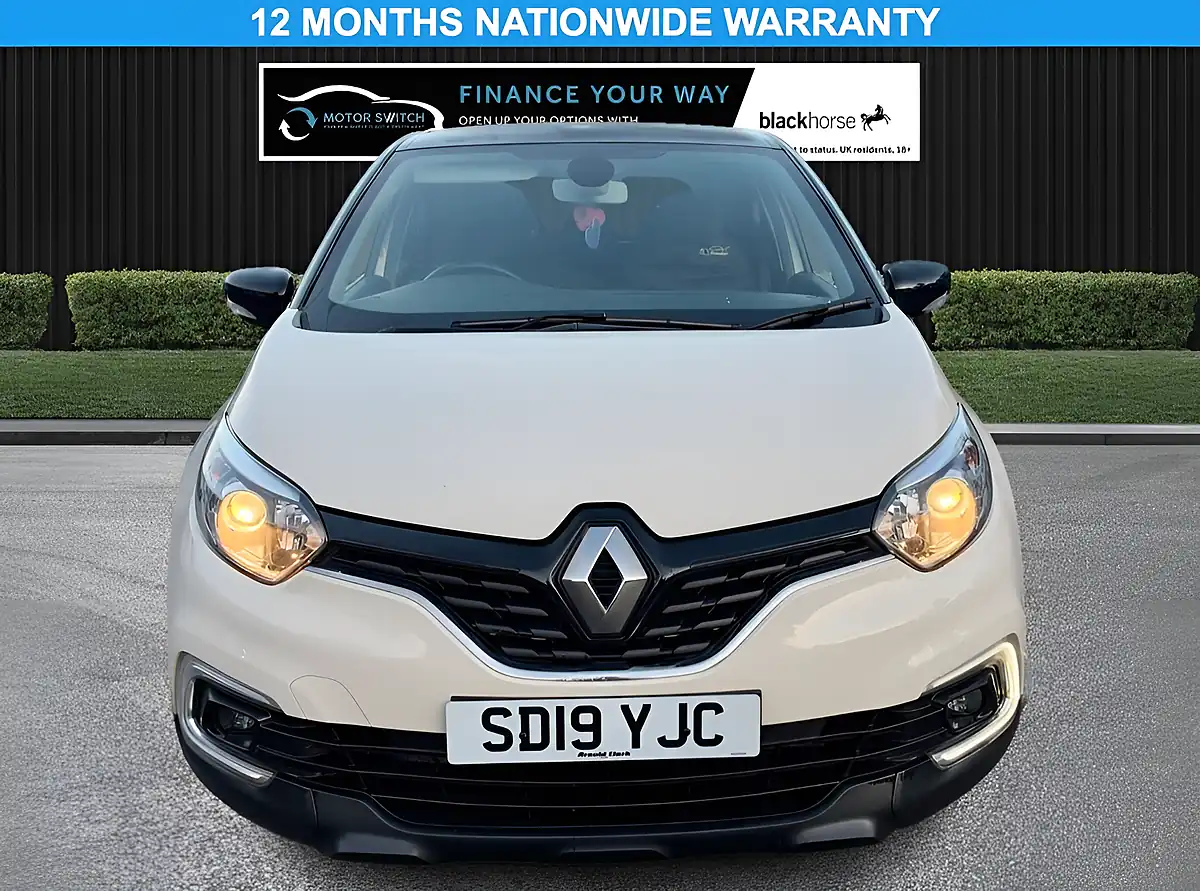 Used 2019 Renault Captur Iconic White - Interior and Exterior details 2