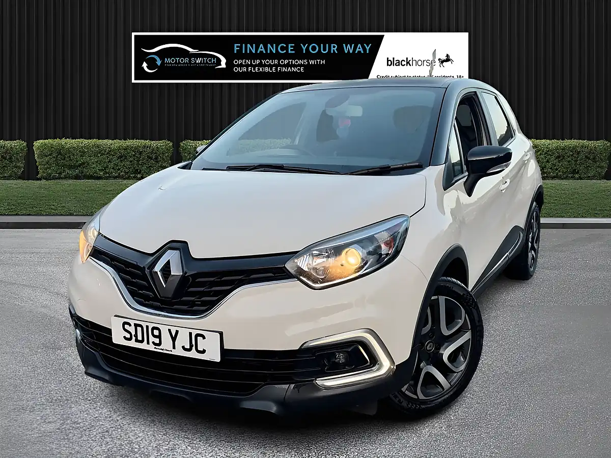 Used 2019 Renault Captur Iconic White - Interior and Exterior details 3