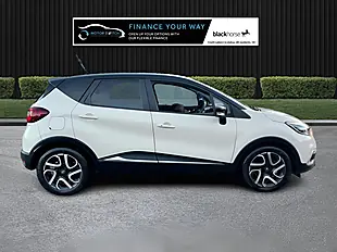 Used 2019 Renault Captur Iconic White - Interior and Exterior details 4