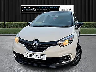 Used 2019 Renault Captur Iconic White - Interior and Exterior details 6