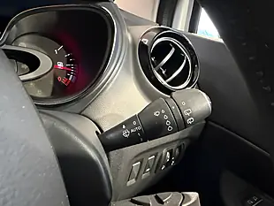 Used 2019 Renault Captur Iconic White - Interior and Exterior details 11