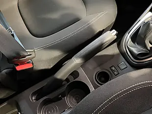 Used 2019 Renault Captur Iconic White - Interior and Exterior details 20