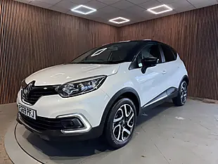 Used 2019 Renault Captur Iconic White - Interior and Exterior details 3
