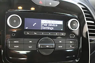 Used 2019 Renault Captur Play Blue - Interior and Exterior details 16