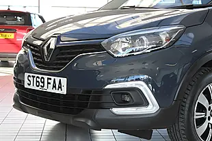 Used 2019 Renault Captur Play Blue - Interior and Exterior details 2