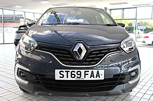 Used 2019 Renault Captur Play Blue - Interior and Exterior details 6