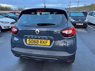 Used 2019 Renault Captur Play Edition Blue - Interior and Exterior details 10